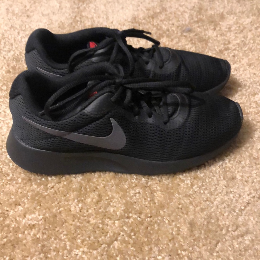 Nike Sneakers Size 7
